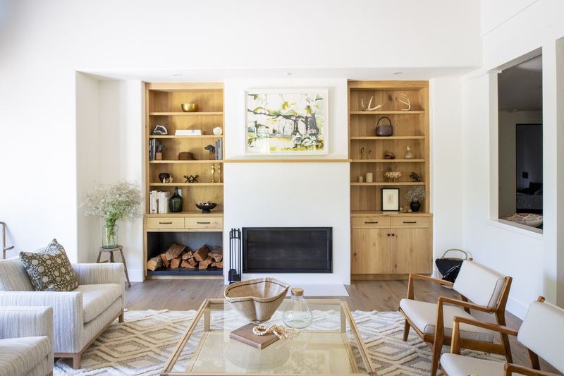 Living room toward the shelving wall